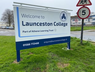 CEO of learning trust announces departure