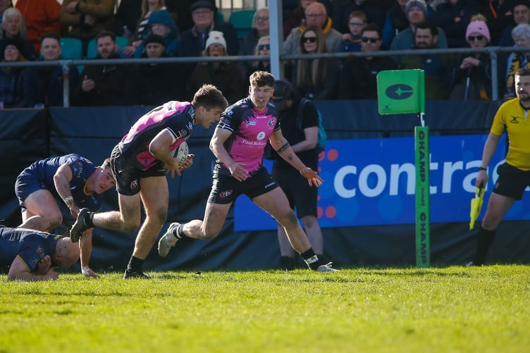 Chester Ribbons will hope to make plenty of breaks through the home defence.