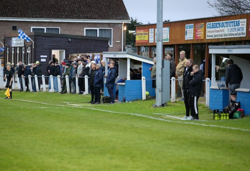 Knight's late stunner gives Magpies victory at Wadebridge 