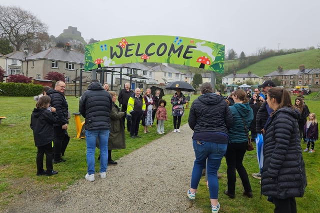 Mayor officially reopens renovated park 