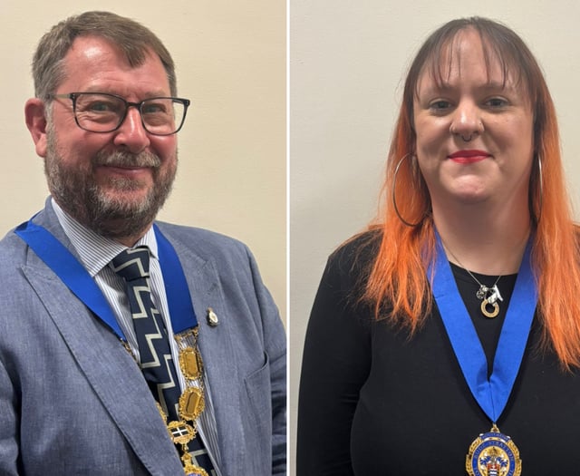 Council welcome new mayor and deputy following election