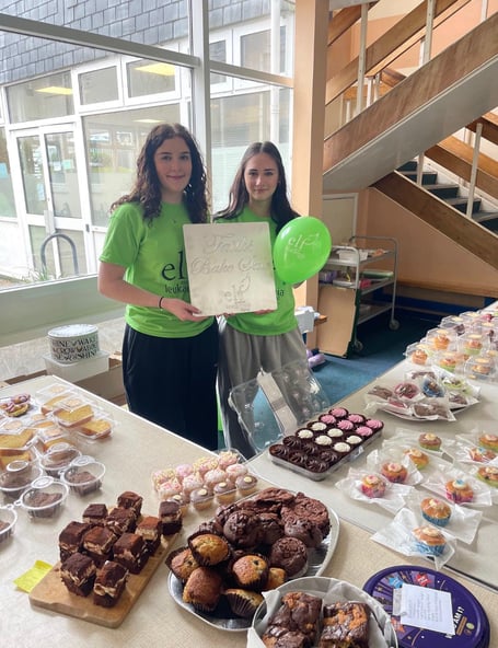 Faith Johnson and a friend fundraising for ELF (Picture: Holsworthy Community College)
