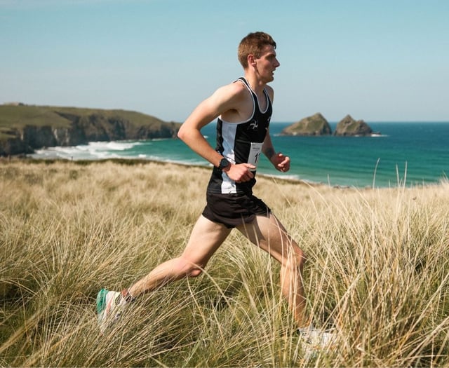Farmer eases to victory in Trevornick 10K