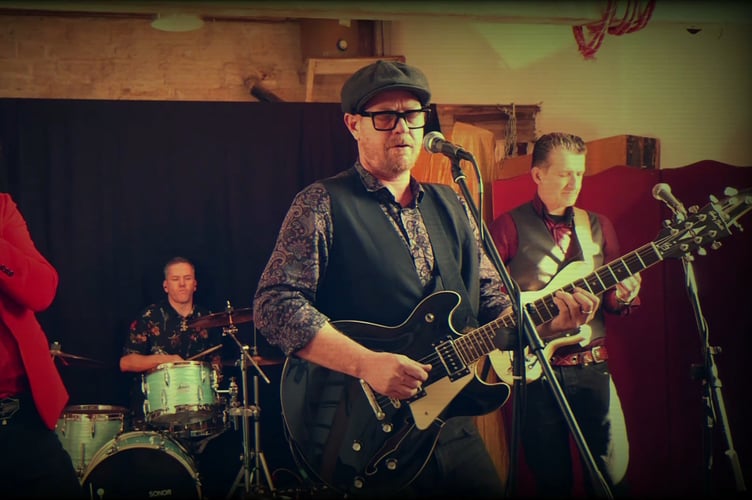 The Terraplanes.