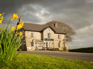 Locals react as beloved East Cornwall pubs announce closure