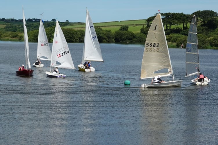 Sailing, Upper Tamar Lake.