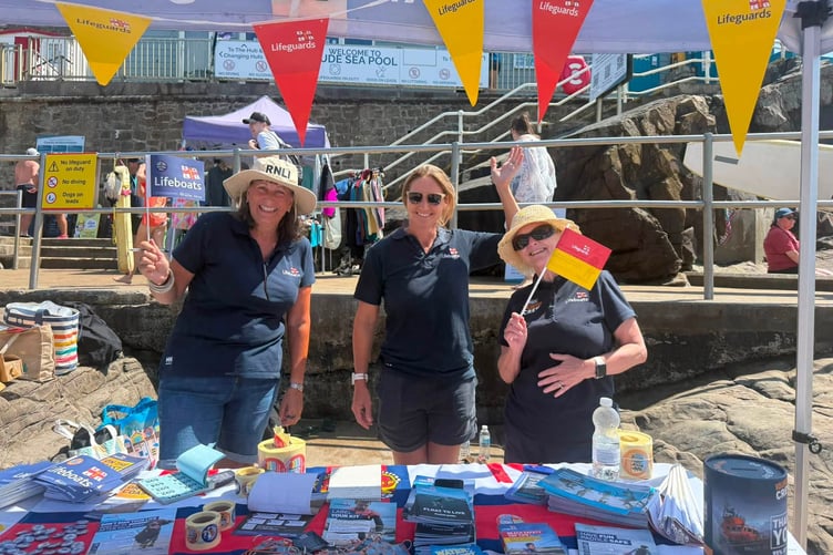 Bude RNLI Float to Live Event