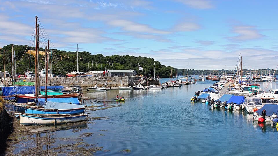 Police called to Mylor Harbour as immigration investigation opened - Cornish & Devon Post