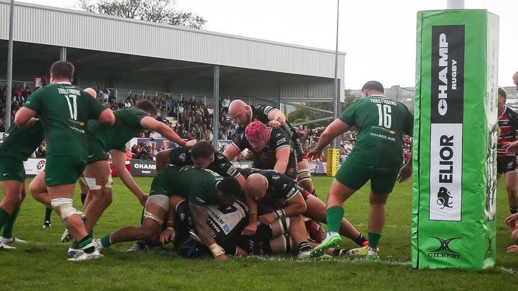 The Cornish Pirates applied plenty of late pressure before replacement hooker Matt Pritchard (scrum cap) got the all-important match-winning try.